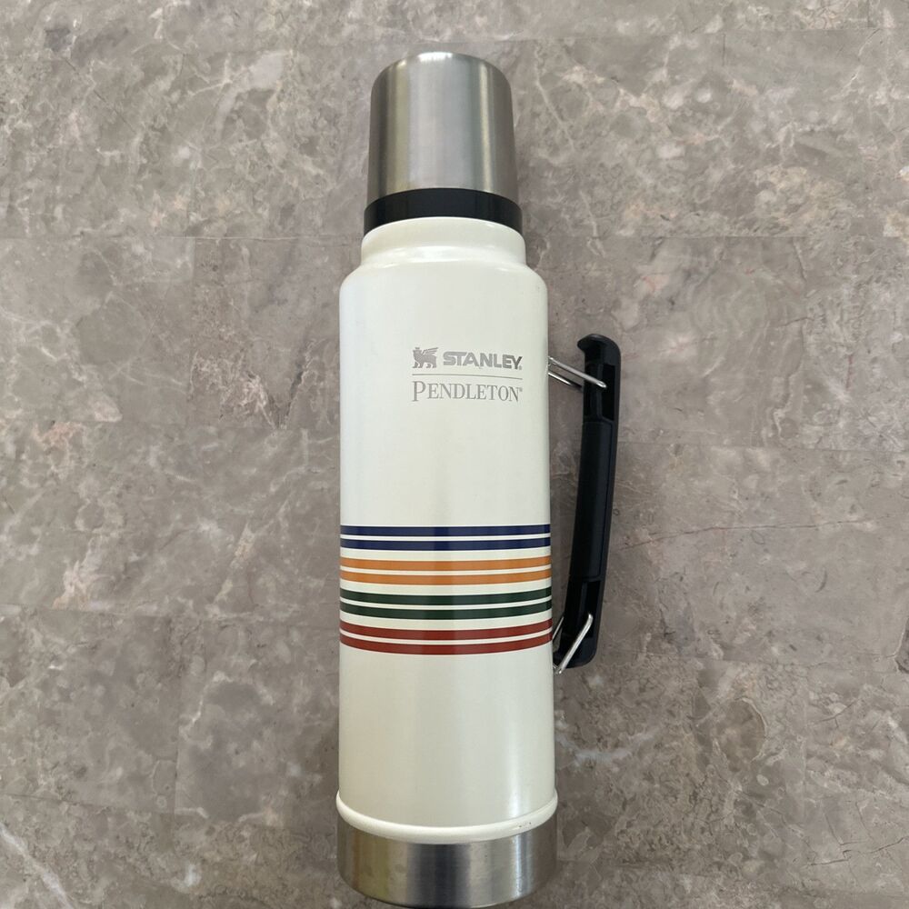 Pendleton Stanley Thermos National Parks Vacuum Bottle 1.5QT Limited Ed. White